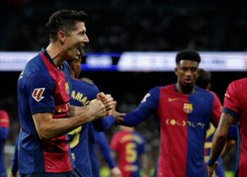 Barcelona hammer Real Madrid 4-0 in ElClásico