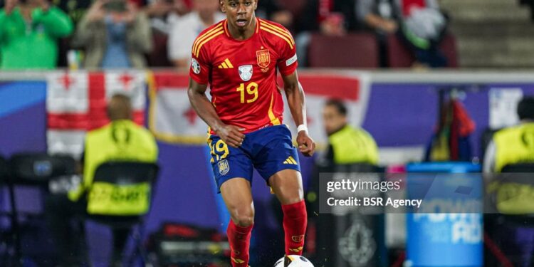 Lamine Yamal wins 2024 Golden Boy award