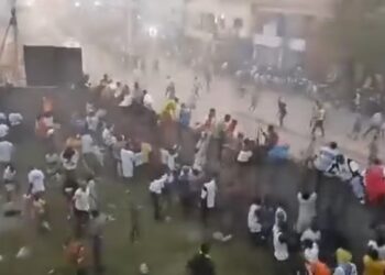 Dozens killed in crush at Guinea football match