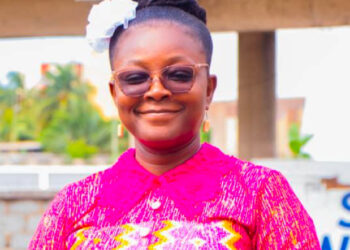 Renowned lecturer urges business owners and individuals to focus and master new skills