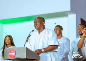 Mahama directs Foreign Ministry to recall all Diplomatic and Service Passports