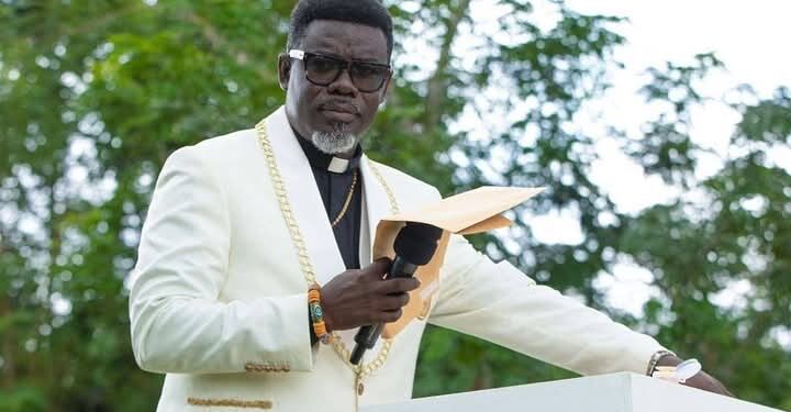 Pastor urges colleagues to avoid arrogance before God