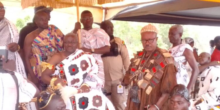 Kwahuman outdoors Daasebre Akuamoah Boateng III as the 25th Omanhene of Kwahu Traditional Area