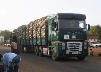 Burkina Faso truck drivers should pay tolls, not local commercial drivers – Drivers push for a fair toll system
