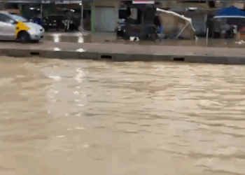 Nsawam-Pokuase Road Flooded After Hours Of Downpour