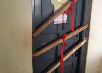 Kadjebi NHIS Scheme Manager’s Office Barricaded By NDC Group