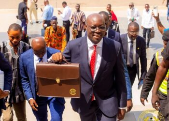 King Etse hails NDC’s budget, criticizes Afenyo-Markin’s conduct in Parliament