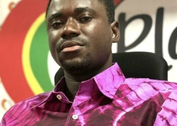 Sir Richard blasts rising partisan control over national system