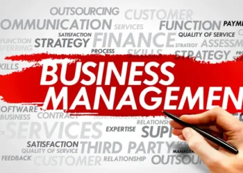 Focus on your clients, not your phones – business expert advises