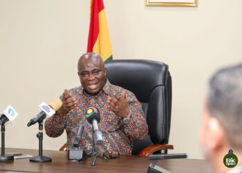 We are not fools at the Agric Ministry – Eric Opoku replies FABAG over tomato crisis