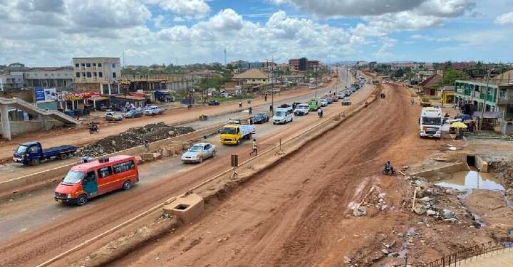 Motorists force open closed section of Buduburam–Kasoa Highway amid traffic chaos