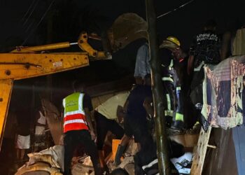 Several feared trapped after building collapse at Adenta New Site