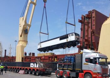 Ghana boosts rail network with 2 new Locomotives, 20 freight wagons