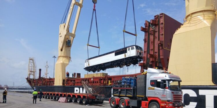 Ghana boosts rail network with 2 new Locomotives, 20 freight wagons