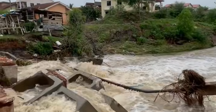 Two bridges collapse at Ashaiman after heavy rains, roads closed