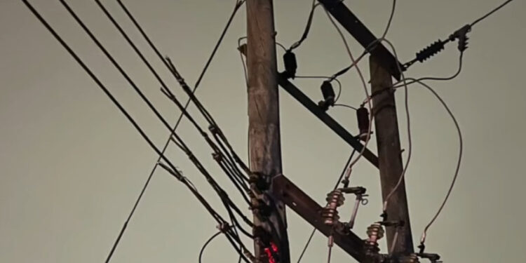 GNFS extinguishes fire on ECG high-tension pole at Ahenbromu