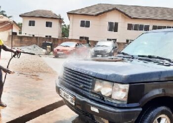 Police warn vehicle owners against handing car keys to washing bay attendants