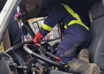 GNFS rescues trapped mate in Techiman road crash
