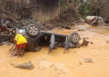 Six injured after Toyota Corolla crashes into Birim river