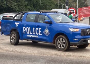 Police vehicle carrying suspects crashes into Trotro on KNUST campus; several injured