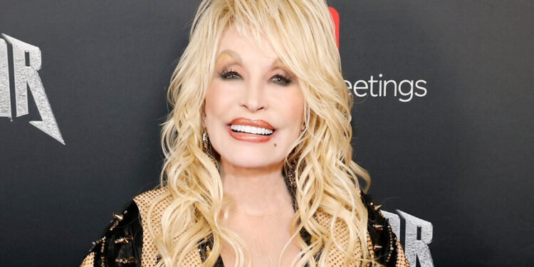 Country music legend Dolly Parton dies