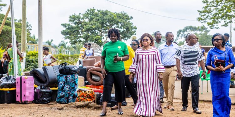 GES warns Heads against turning students away over trunks, chop boxes