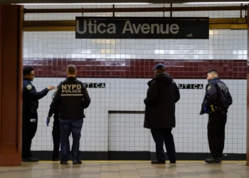 57-year-old New York man identified as Yaw Boahene killed after bag was caught in subway train doors