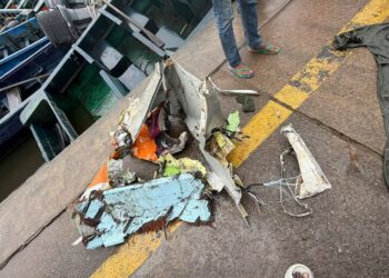Nigeria launches rescue after military plane crashes with 32 aboard