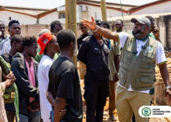 AMA removes unauthorised structures at Kofikrom to make way for block housing